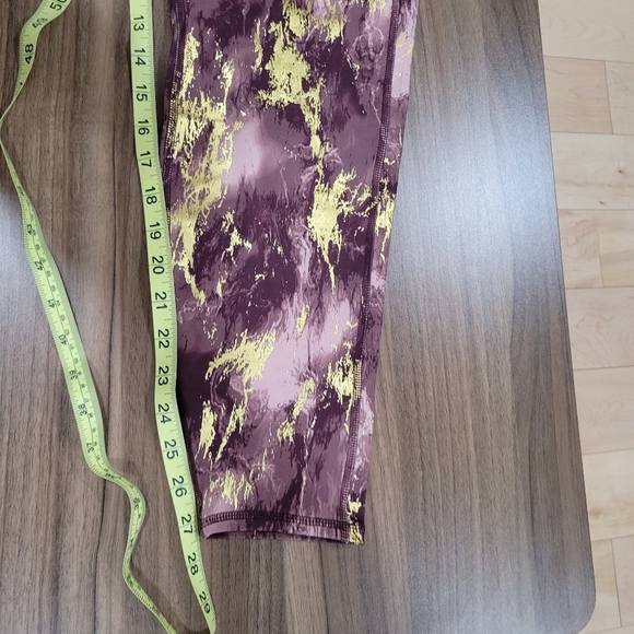 TAHARI SPORT Women's Burgundy Gold Marble Leggings with Pockets Size 1X - Picture 5 of 10